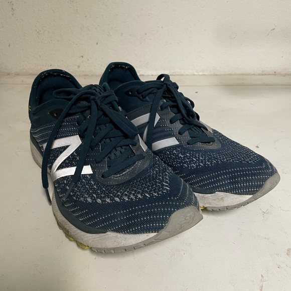 Used New Balance 860 9.5 - Picture 1 of 3